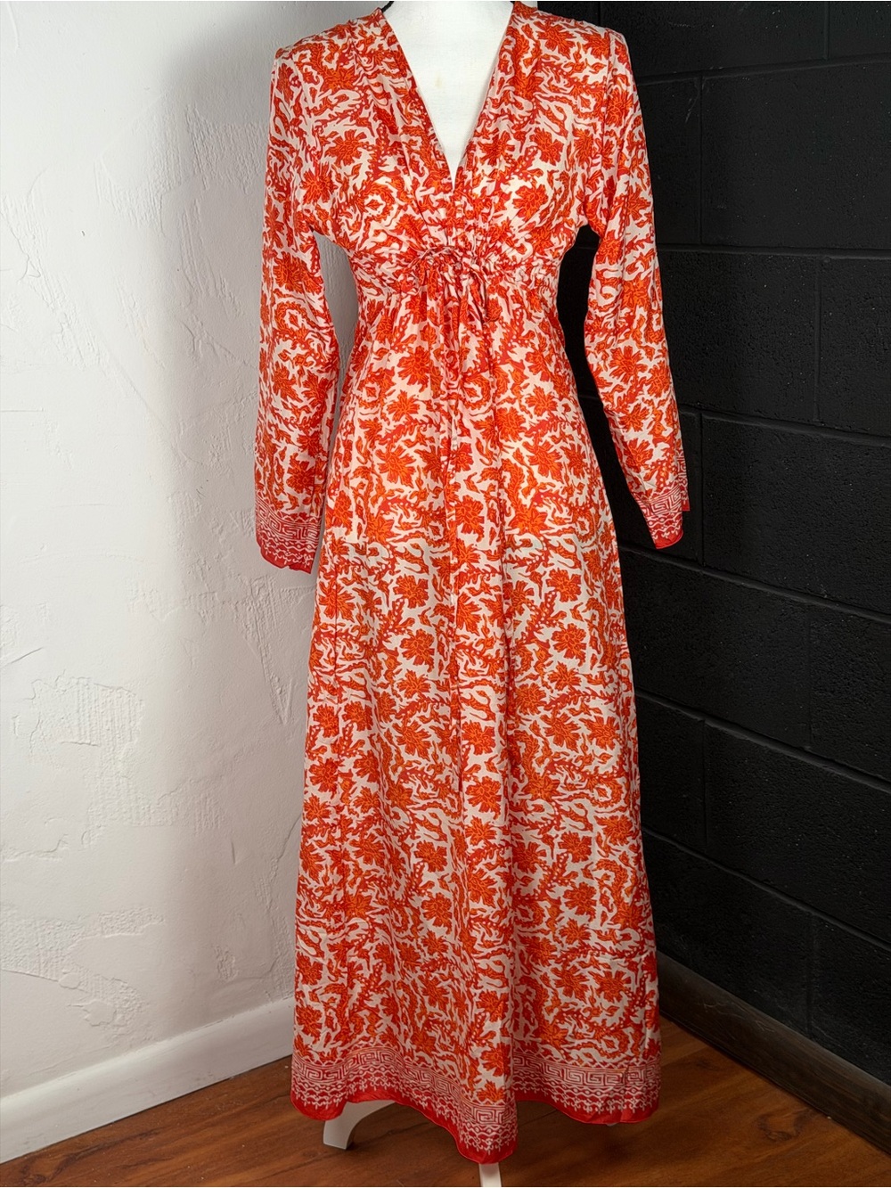 Stunning Italian Silk Red/Orange Floral V-Neck Drawstring Dress - size small 4/6 - Picture 9 of 16